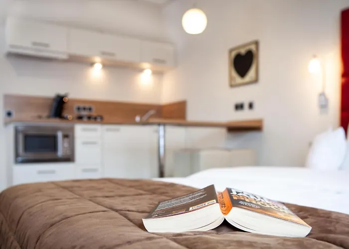 公寓式酒店 Apartmenthouse